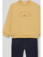 Conjunto infantil niño sudadera mostaza y pantalón azul marino - Imagen 6
