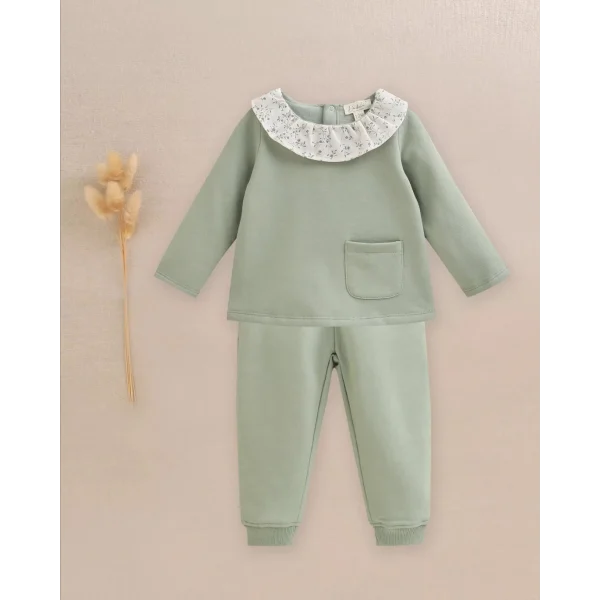 Conjunto de bebé jersey cuello volante y pantalón bolsillos volante