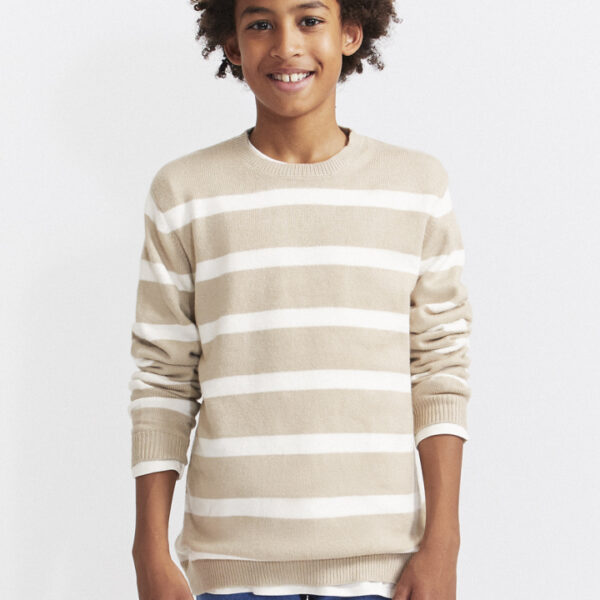 Jersey de punto con diseño a rayas horizontales en tonos leña y crudo