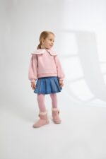 Sudadera rosa palo cuello volante puntilla blanca