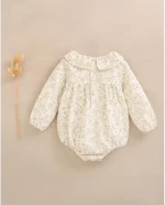 Ranita de bebé niña color crudo con estampado floral verde - Imagen 2