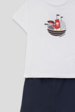 Conjunto de dos piezas, camiseta y shorts. - Imagen 3