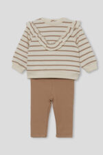 Sudadera de rayas con volante decorativo en el delantero y puños elásticos. Leggings lisos en color camel con cintura elástica para mayor comodidad. - Imagen 5