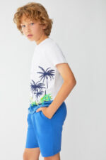 Conjunto, camiseta estampado playa y short azul
