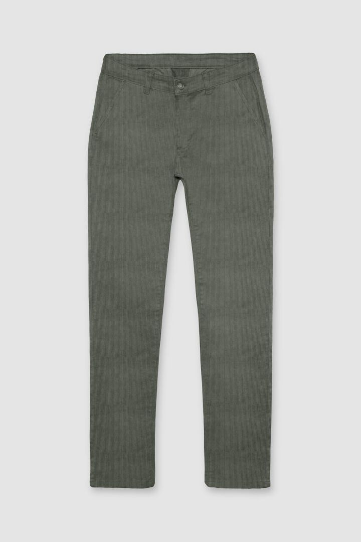 VERDE Pantalón de micropana con suave tejido de pana en canalé fino. - Imagen 1