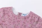 Vestido micropana con detalle de flores en las mangas, cierre atrasero con botones. - Imagen 5